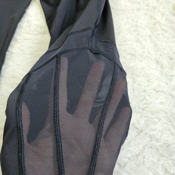 Ivivva by Lululemon Girl's Black Mesh Legs Cropped Legging Pants Size 14 - Picture 8 of 8